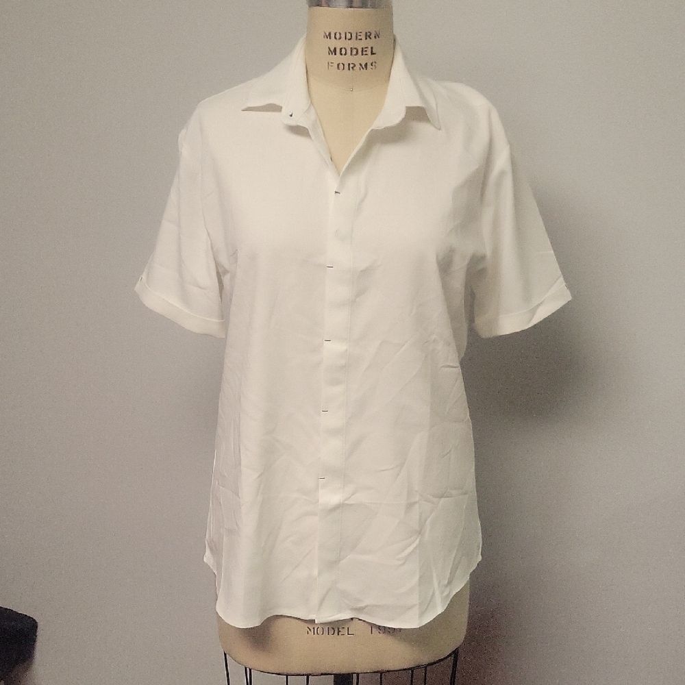 Coofandy Short Sleeve Button Down. NWT Size S